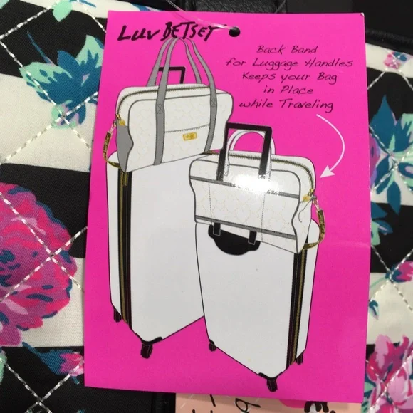 BETSEY JOHNSON QUILTED FLORAL WEEKENDER BAG - Picture 5 of 8